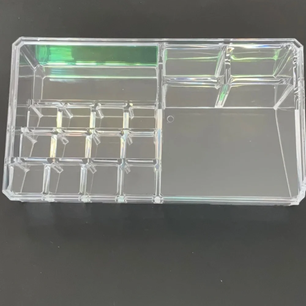 Clear Makeup Organizer with Tiered Design and Multiple Compartments